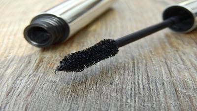 Mascara Magic: Choosing the Right Formula for Your Lashes